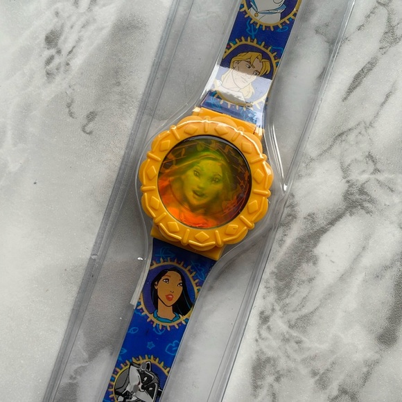 Vintage Disney Pocahontas - Holographic - Digital Wrist Watch Sealed - Picture 1 of 8